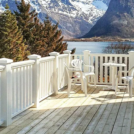 Three-bedroom Holiday In Fredvang