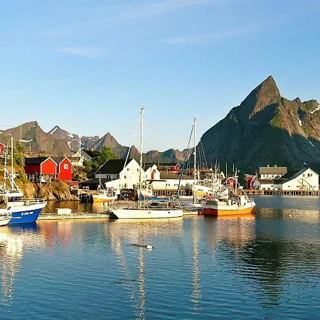 Three-bedroom Holiday In Fredvang