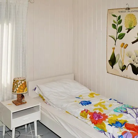 Three-bedroom Holiday In Fredvang Holiday home Ramberg